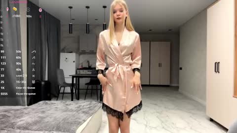 dewdropdoll online show from 06-05-26, 04:13