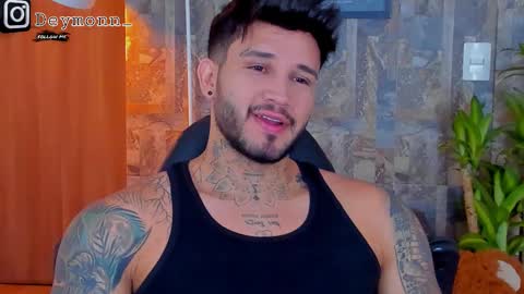 JULIAN online show from 10-25-25, 04:02