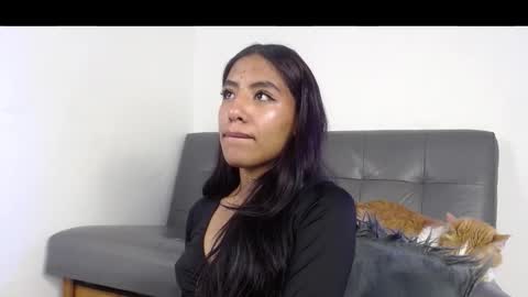 Snapshot of deysha_garncia chatting on 12-16-25, 02:44 Deysha online show from 12-16-25, 02:44