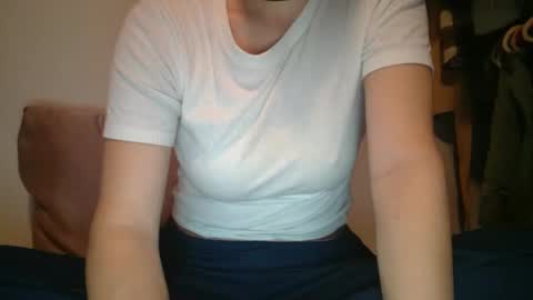 Snapshot of dghyfhjug chatting on 12-01-24, 09:59 Sammie online show from 12-01-24, 09:59