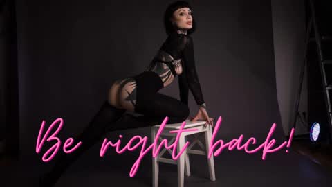 dgtlgrl online show from 11-01-25, 03:03