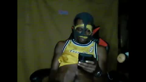 Snapshot of dhbbc454336 chatting on 10-19-25, 07:53 Marcus D-von Steel as the raunchy ass sniffer thrill me with your online show from 10-19-25, 07:53