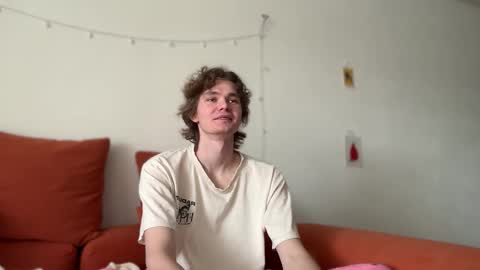 Di Alex online show from 10-15-25, 08:36