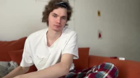 Di Alex online show from 10-18-25, 09:43