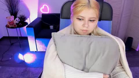 Dia online show from 11-22-25, 11:59