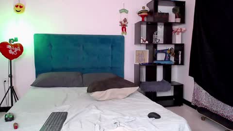 D I A B L A online show from 12-10-24, 01:43