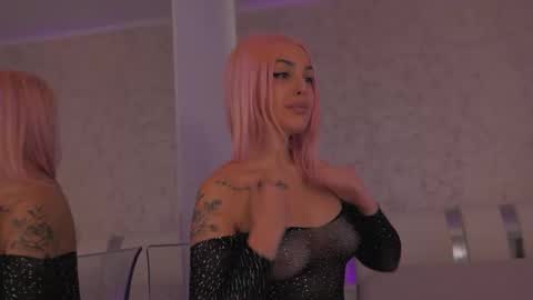 Snapshot of diamond_ava_ chatting on 01-10-26, 04:42 Thea online show from 01-10-26, 04:42