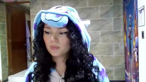DiamondCurls online show from 07-23-26, 03:54