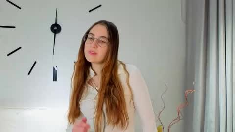 Molly online show from 12-01-25, 06:13