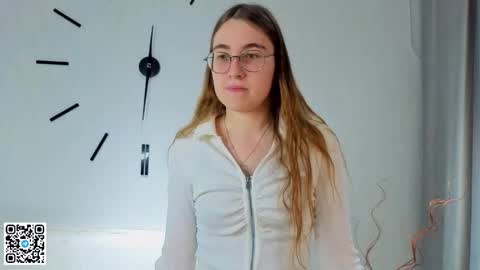 Molly online show from 12-02-25, 06:25