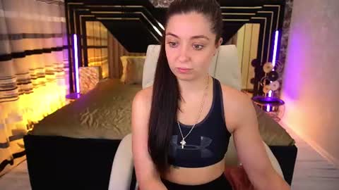 Snapshot of diamondeyeess chatting on 07-21-26, 06:16 Sasha online show from 07-21-26, 06:16