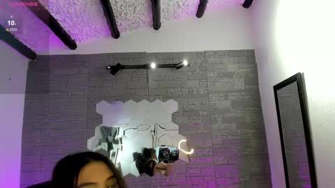 Snapshot of diamondfox_m chatting on 11-13-25, 03:22 Your Diamond online show from 11-13-25, 03:22