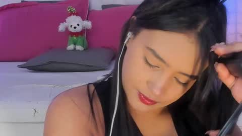 Snapshot of diana_clarck chatting on 05-12-26, 08:39 Diana Tamayo online show from 05-12-26, 08:39