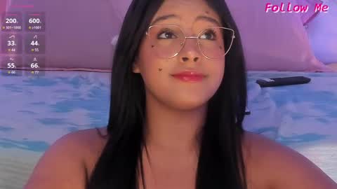Snapshot of diana_clarck chatting on 05-27-26, 09:12 Diana Tamayo online show from 05-27-26, 09:12