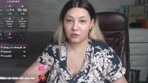 Snapshot of diana_li_ chatting on 03-09-25, 06:00 Diana li online show from 03-09-25, 06:00