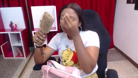 Snapshot of diana_reine chatting on 09-12-25, 10:15 Diana Reine online show from 09-12-25, 10:15