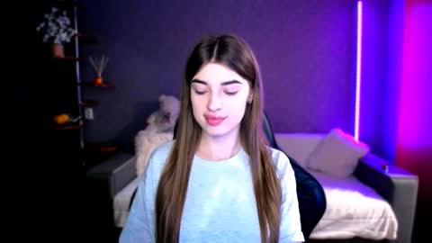 Snapshot of dianaa_lee chatting on 09-24-25, 05:05 DIANA online show from 09-24-25, 05:05