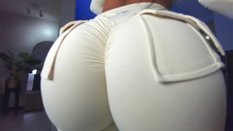 dianac1998 online show from 01-07-26, 09:06