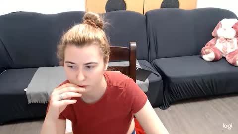 dianasmiey7 online show from 01-22-25, 09:43