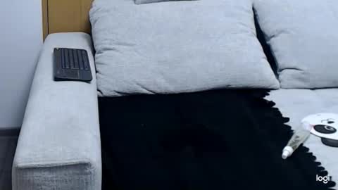 dianasmiey7 online show from 12-03-25, 09:40