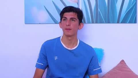 Snapshot of dianayleo chatting on 10-27-25, 04:00 Ana Leo online show from 10-27-25, 04:00