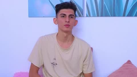 Snapshot of dianayleo chatting on 12-05-25, 02:36 Ana Leo online show from 12-05-25, 02:36