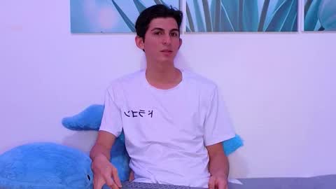 Snapshot of dianayleo chatting on 02-22-26, 03:43 Ana Leo online show from 02-22-26, 03:43