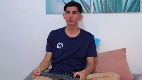 Snapshot of dianayleo chatting on 04-02-26, 02:04 Ana Leo online show from 04-02-26, 02:04