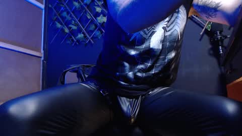 DICAPRIO online show from 11-23-25, 06:13