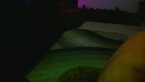 Snapshot of dickdamian_ chatting on 12-21-24, 02:30 Damin online show from 12-21-24, 02:30