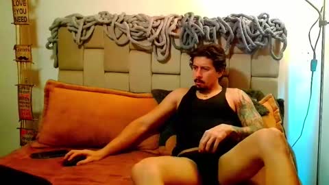 Snapshot of dickdamian_ chatting on 03-09-25, 02:29 Damin online show from 03-09-25, 02:29