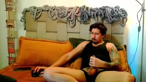 Snapshot of dickdamian_ chatting on 03-09-25, 05:33 Damin online show from 03-09-25, 05:33