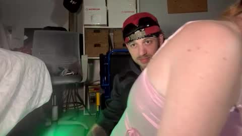 Snapshot of dickeddownsouth chatting on 01-10-26, 12:12 Beau online show from 01-10-26, 12:12