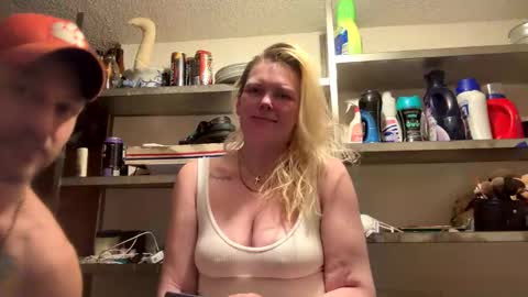 Snapshot of dickeddownsouth chatting on 02-17-26, 06:32 Beau online show from 02-17-26, 06:32