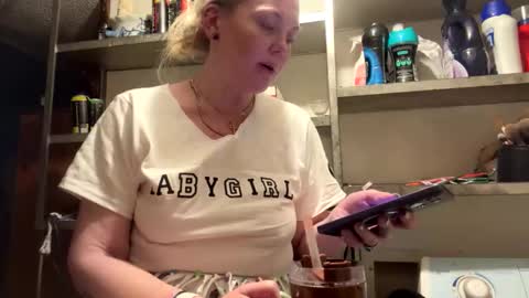 Snapshot of dickeddownsouth chatting on 02-20-26, 05:37 Beau online show from 02-20-26, 05:37