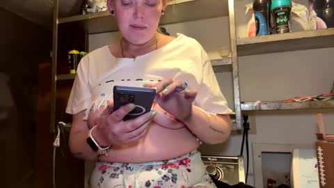 Snapshot of dickeddownsouth chatting on 02-20-26, 06:19 Beau online show from 02-20-26, 06:19