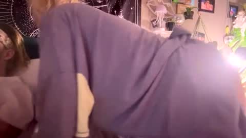 Snapshot of dickeddownsouth chatting on 02-21-26, 06:03 Beau online show from 02-21-26, 06:03