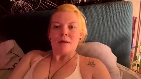 Snapshot of dickeddownsouth chatting on 03-14-26, 03:56 Beau online show from 03-14-26, 03:56