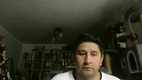 Snapshot of dickeduardo chatting on 01-11-26, 01:05 dickeduardo online show from 01-11-26, 01:05