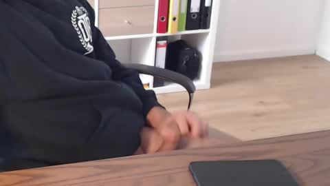 Snapshot of dickeeier96 chatting on 11-10-25, 09:08 dickeeier96 online show from 11-10-25, 09:08