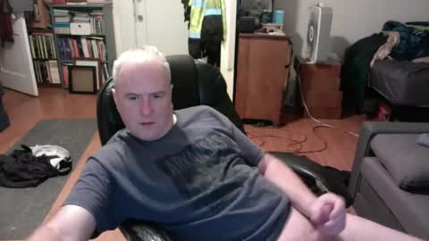 Snapshot of dickflasher5 chatting on 12-27-24, 05:16 Richard Fleischer online show from 12-27-24, 05:16