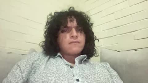 dieciochocentimetross online show from 06-11-26, 03:15