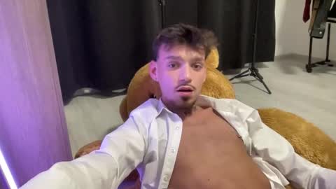 DiegoSx online show from 03-31-26, 10:21
