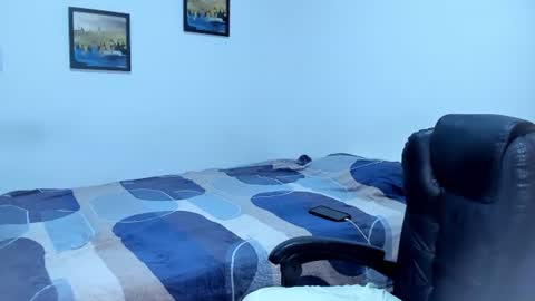 Snapshot of diego_cazas chatting on 06-11-26, 02:53 DIEGO CAZAS online show from 06-11-26, 02:53