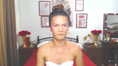Snapshot of diense17 chatting on 12-10-24, 02:05 Dennesse online show from 12-10-24, 02:05