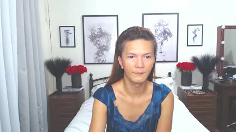 Snapshot of diense17 chatting on 02-12-25, 07:13 Dennesse online show from 02-12-25, 07:13