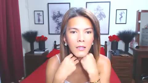 Snapshot of diense17 chatting on 10-03-25, 02:08 Dennesse online show from 10-03-25, 02:08