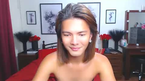 Snapshot of diense17 chatting on 10-14-25, 12:28 Dennesse online show from 10-14-25, 12:28