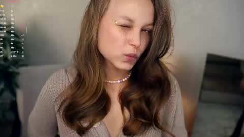 Snapshot of dierafauxa chatting on 10-13-25, 06:41 Elwyna online show from 10-13-25, 06:41