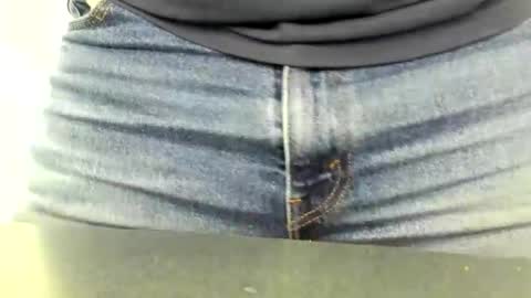 Snapshot of dieselau chatting on 11-14-25, 03:05 Diesel online show from 11-14-25, 03:05